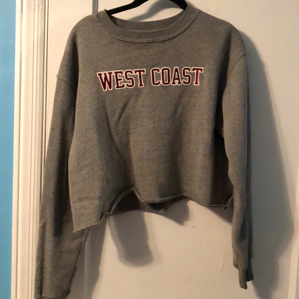 cropped sweatshirt